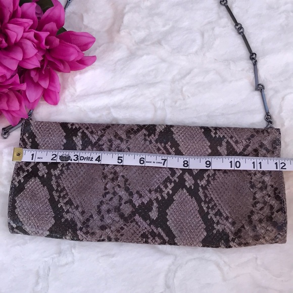 🎉Host Pick🎉 NWOT Via Spiga clutch - Picture 5 of 7